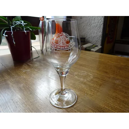 1 VERRE GRIMBERGEN  A PIED 20CLHT 17.40CM