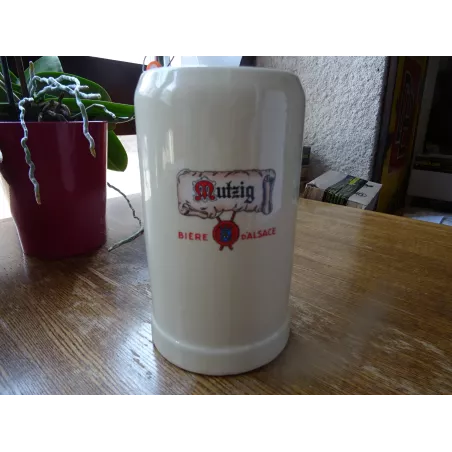 CHOPE MUTZIG 1 LITRE HT 18.50CM  LES YEUX NOIRS
