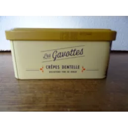 BOITE  LES GAVOTTES CREPES DENTELLE  19.50CM X13CM HT 5.70CM