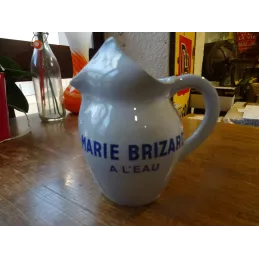 PICHET MARIE BRIZARD 1 LITRE  HT 19CM