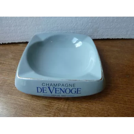 CENDRIER  DE VENOGE  19.60CM X19.60CM