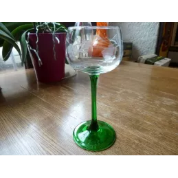 6 VERRES  A VIN BLANC  10CL  HT 16CM