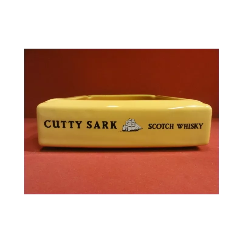 1 CENDRIER CUTTY SARK CARRE 