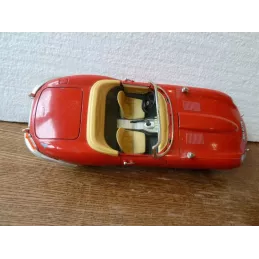 VOITURE  JAGUAR 1/18 BURAGO  LONGUEUR 26CM