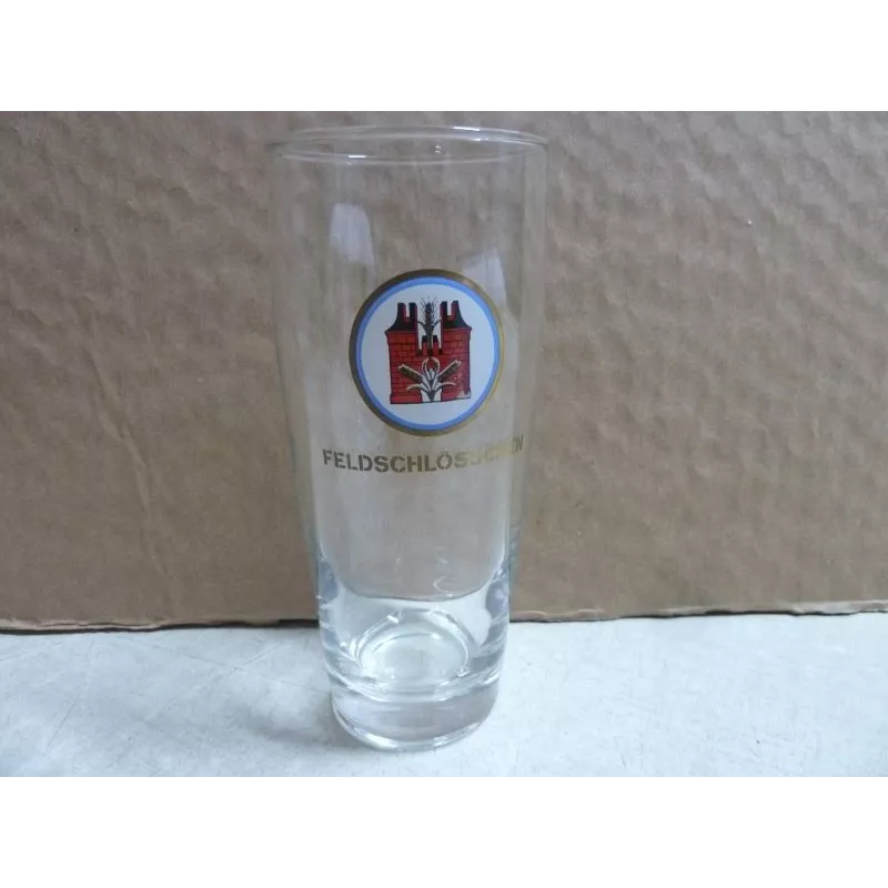 1 VERRE FELDSCHLOSSEN 25CL HT.14.70CM 1 VERRE FELDSCHLOSSEN 25CL HT.14.70CM