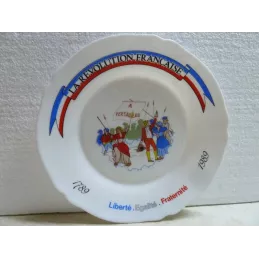 ASSIETTE  LA REVOLUTION FRANCAISE  ANNEE 1989 DIAMETRE 23.50CM