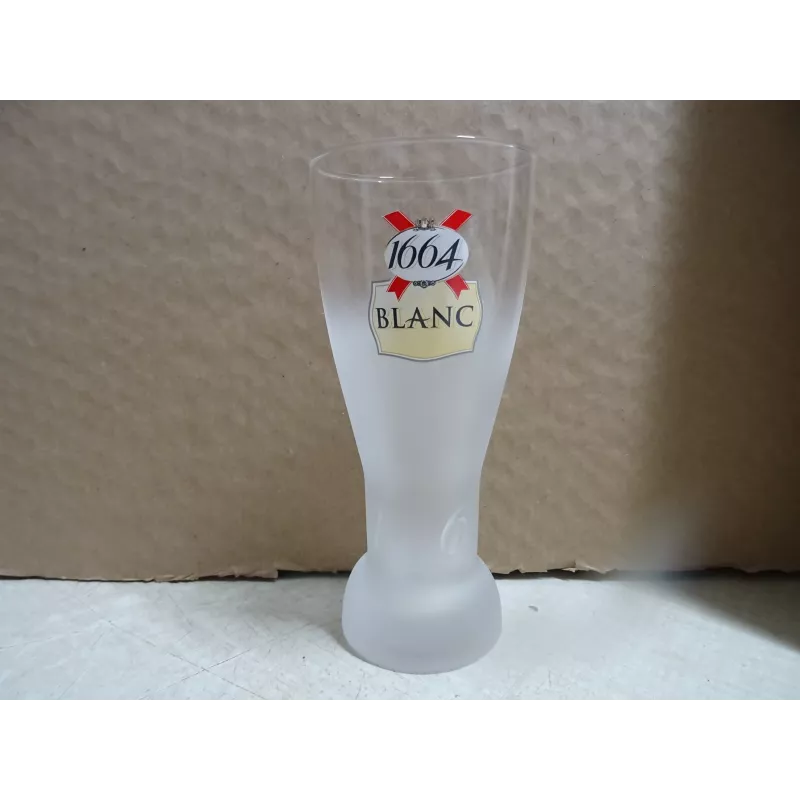 3 VERRES 1664 BLANC 25CL HT 17.30CM 3 VERRES 1664 BLANC 25CL HT 17.30CM