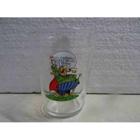1 VERRE  ASTERIX OBELIX ANNEE 2017 HT 9.50CM