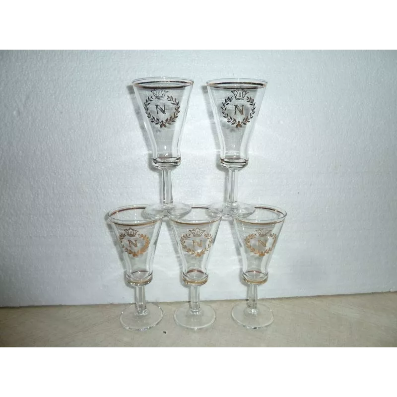 5 VERRES COGNAC NAPOLEON 7CL HT 13CM 5 VERRES COGNAC NAPOLEON 7CL HT 13CM