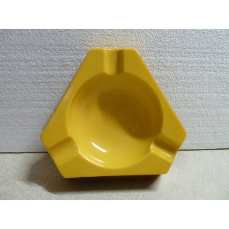 CENDRIER RICARD GRAND MODELE EN CERAMIQUE 17.50CM X17.50CM CENDRIER RICARD GRAND MODELE EN CERAMIQUE 17.50CM X17.50CM