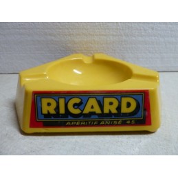 CENDRIER RICARD  GRAND MODELE EN CERAMIQUE 17.50CM X17.50CM