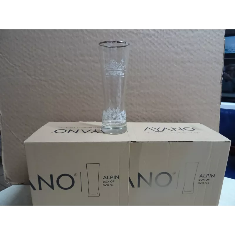 12 VERRES BRASSERIE DU MONT BLANC 25CL HT 19CM 12 VERRES BRASSERIE DU MONT BLANC 25CL HT 19CM
