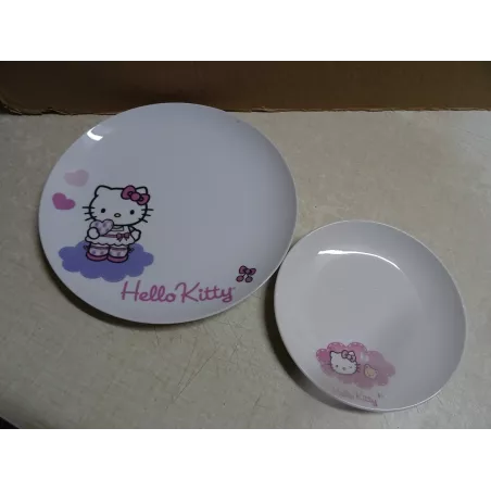 HELLO KITTY  2 ASSIETTES  DIAMETRE 26.70CM ET 18.50CM