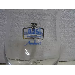 1 VERRE KARLSBRAU 25CL HT.13.30CM