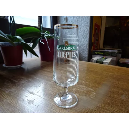 1 VERRE KARLSBRAU  UR-PILS  25CL HT 18.40CM