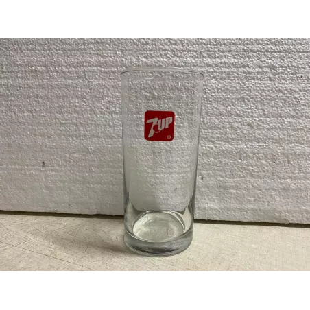 6 VERRES  7UP 25CL HT 13.20CM