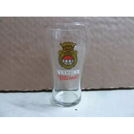 1 VERRE VELTINS PILSNER  20CL HT 11.90CM