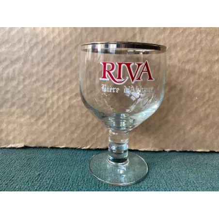 1 VERRE  RIVA 33CL  BIERE D'ABBAYE HT 14.80CM