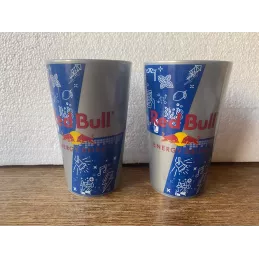 2  GOBELETS  RED BULL 25CL  HT 11.80CM