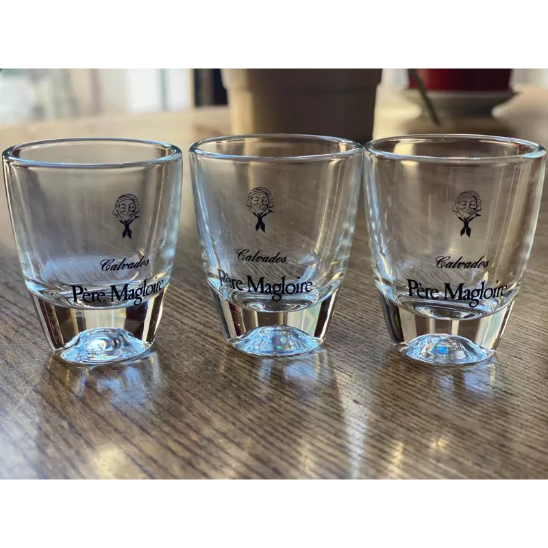 3 SHOOTERS PERE MAGLOIRE 2/3CL 3 SHOOTERS PERE MAGLOIRE 2/3CL