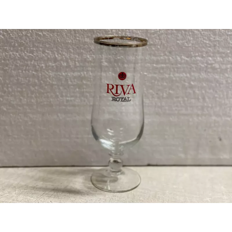 1 VERRE RIVA ROYAL 25CL HT 18.20CM 1 VERRE RIVA ROYAL 25CL HT 18.20CM