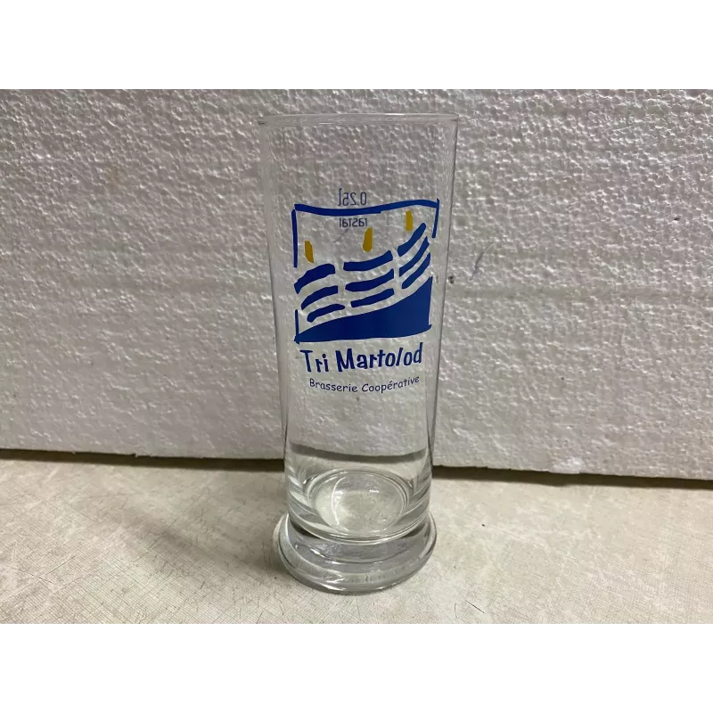 1 VERRE TRI MARTOLOD BRASSERIE COOPERATIVE 25CL HT 15.80CM 1 VERRE TRI MARTOLOD BRASSERIE COOPERATIVE 25CL HT 15.80CM