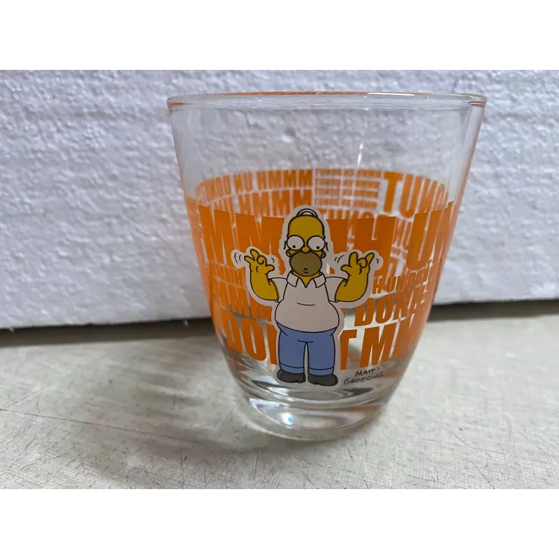 1 VERRE SIMPSON  MATT  ANNEE 2013  HT 10CM