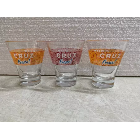 3 VERRES  PORTO -CRUZ 18CL HT 9.50CM