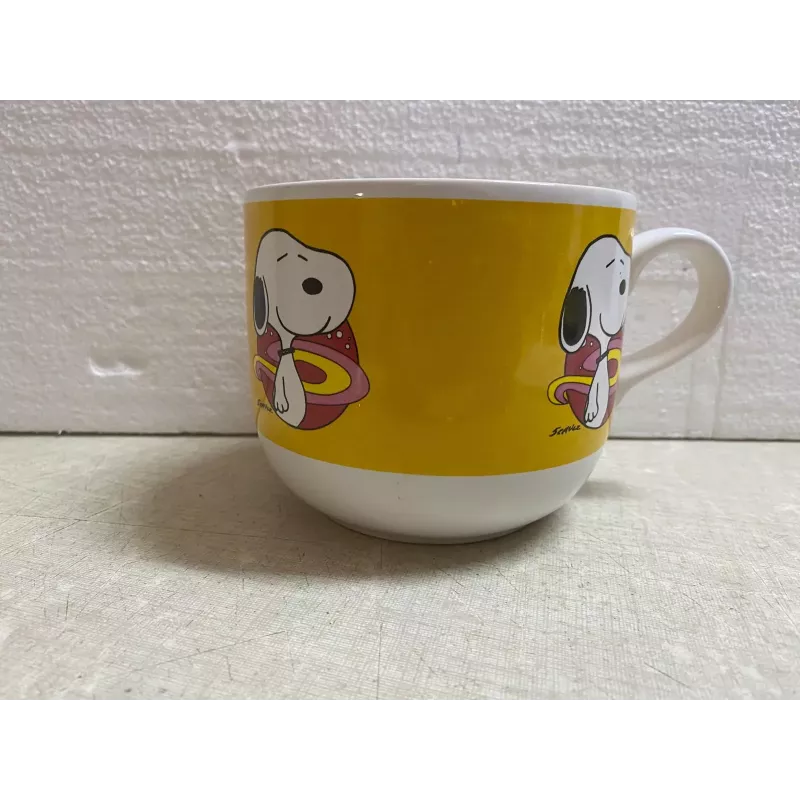 GRANDE TASSE SNOOPY 50CL HT 9.50CM GRANDE TASSE SNOOPY 50CL HT 9.50CM