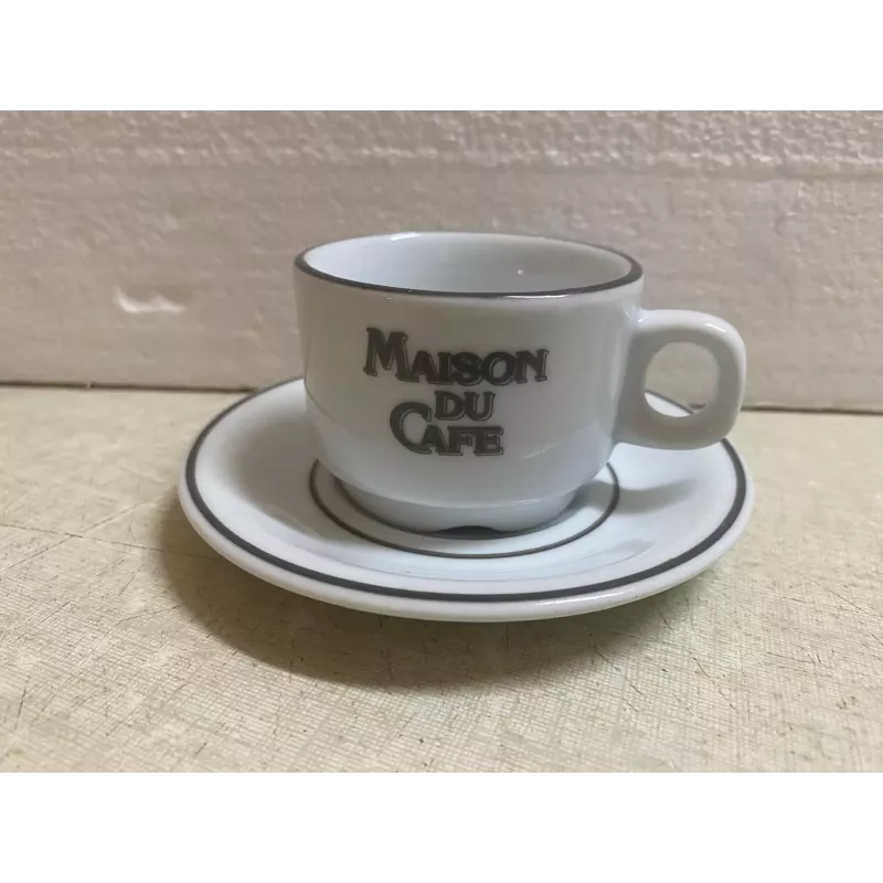 6 TASSES A CAFE MAISON DU CAFE + 6 SOUS TASSES 6 TASSES A CAFE MAISON DU CAFE + 6 SOUS TASSES
