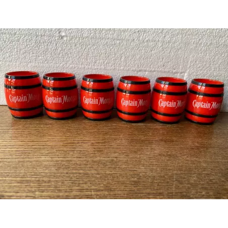 6 PETITS TONNEAUX CAPTAIN MORGAN 5CL EN RESINE