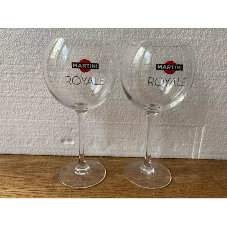 2 VERRES MARTINI  ROYALE HT 19.50CM