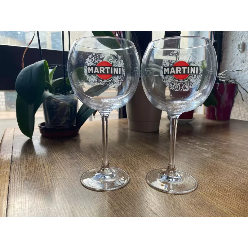 2 VERRES MARTINI  HT 19.50CM