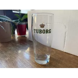 1 VERRE TUBORG 50CL HT.18.50CM