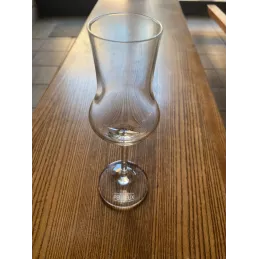 1 VERRE   PEUREUX  8CL HT 17.50CL VERRE DEGUSTATION