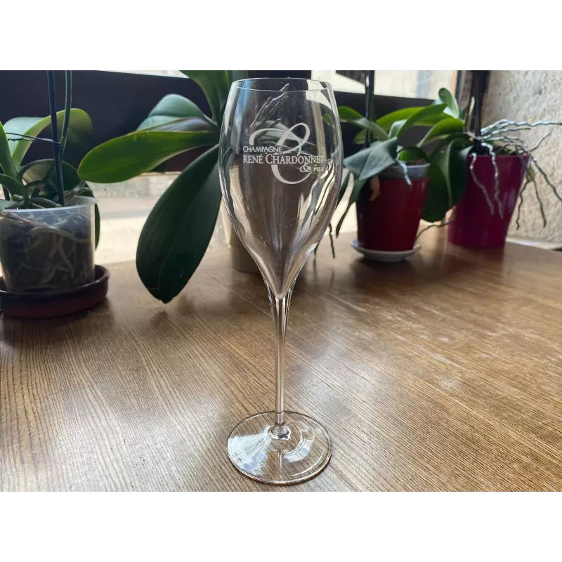 6 FLUTES  CHAMPAGNE  RENE CHARDONNET&FILS 17CL HT 20.40CM