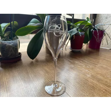 6 FLUTES  CHAMPAGNE  RENE CHARDONNET&FILS 17CL HT 20.40CM