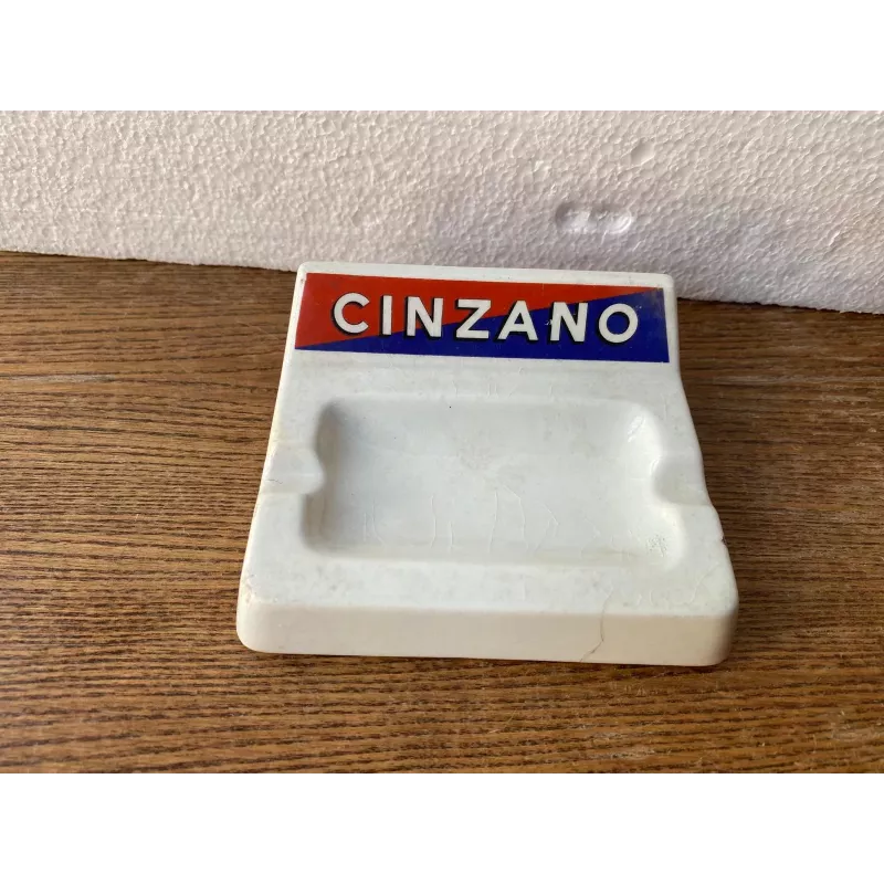 CENDRIER  CINZANO  11.50CM X9.50CM