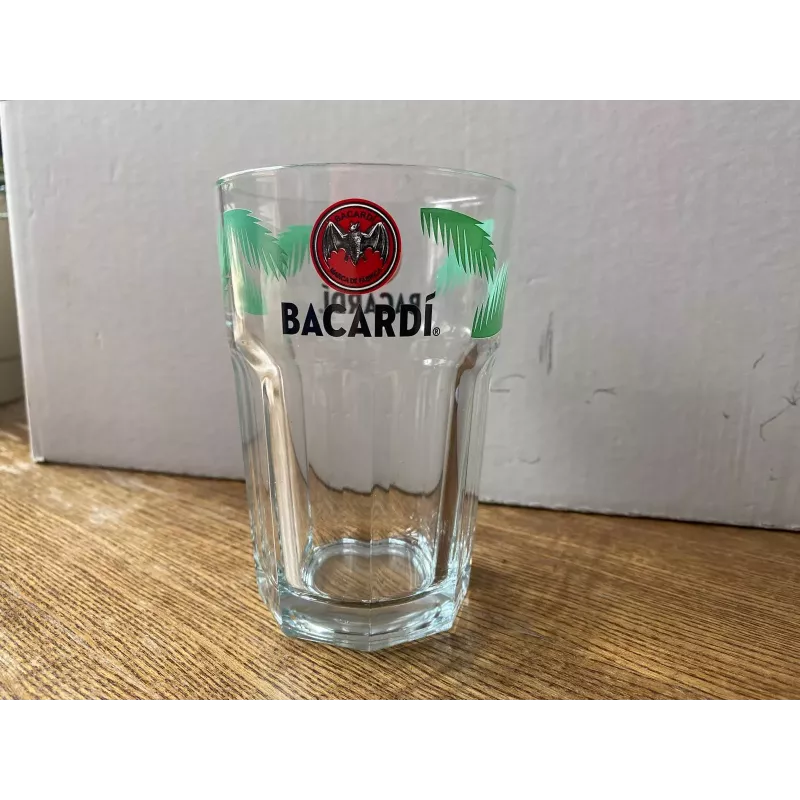 6 VERRES BACARDI  33CL HT 12.20CM