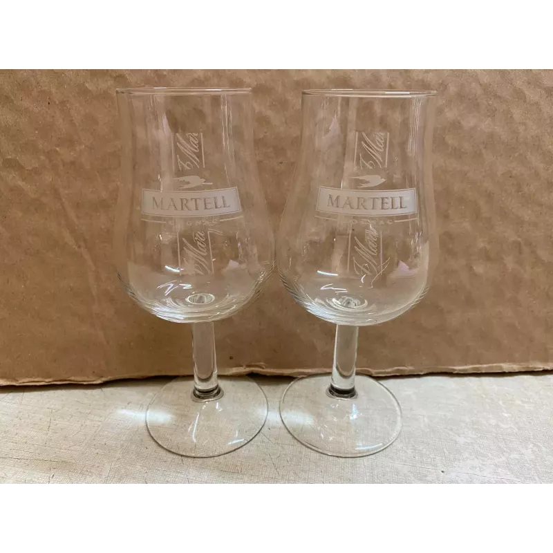 2 VERRES COGNAC  MARTELL 8/10CL HT 13.20CM