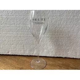 6 FLUTES  CHAMPAGNE DEUTZ 16CL HT 19.40CM