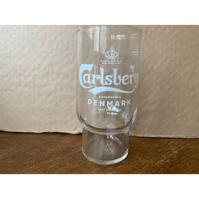 6 VERRES CARLSBERG  50CL HT 16.30CM