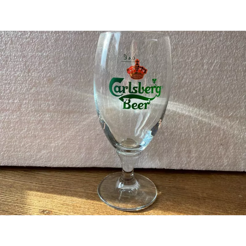 1 VERRE CARLSBERG  40CL HT 19.20CM