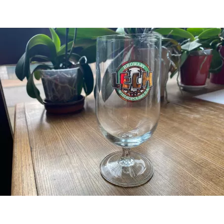 1 VERRE LECH 33CL HT 16..60CM