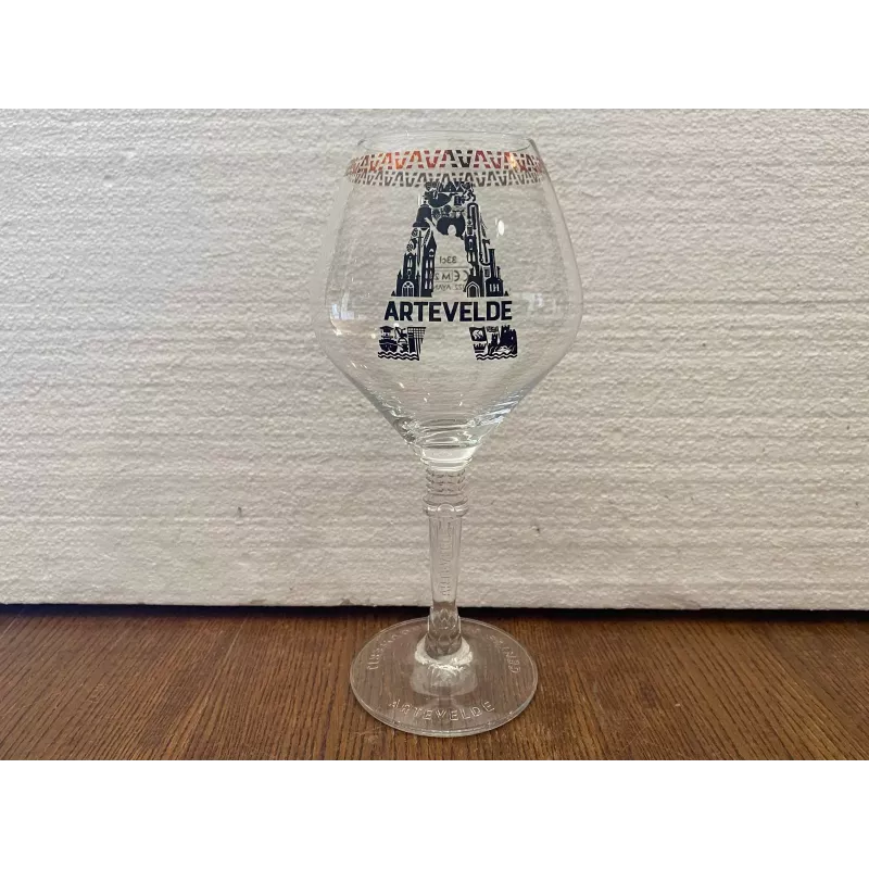 1 VERRE ARTEVELDE 33/50CL HT 22.50CM