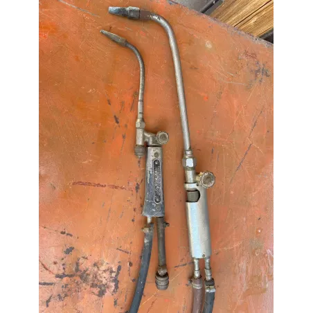 DEUX ANCIENS  CHALUMEAUX  OXYGENE / ACETYLENE