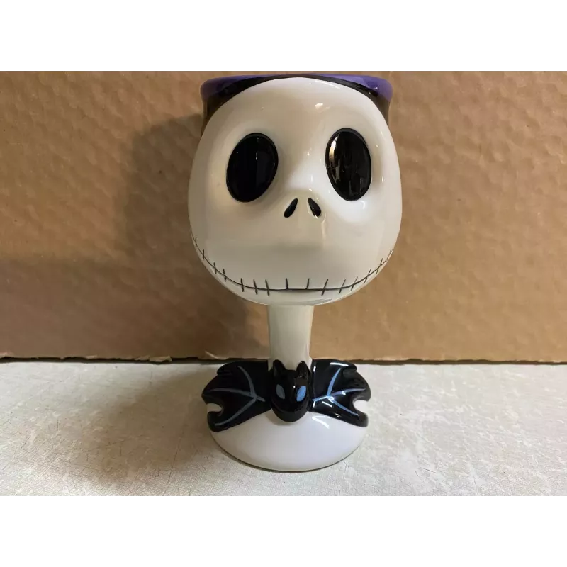 DISNEY COUPE EN CERAMIQUE JACK S KELLINGTON HT 18CM DISNEY COUPE EN CERAMIQUE JACK S KELLINGTON HT 18CM