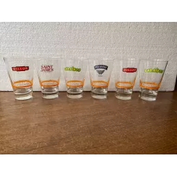 6 VERRES COCKTAILS  RHUM   VODKA   CARAIBO  HT 12.50CM