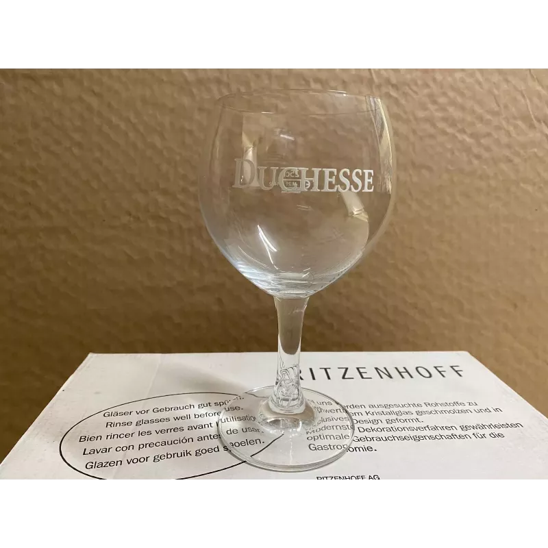 6 VERRES  DUCHESSE  25CL HT 17CM 6 VERRES  DUCHESSE  25CL HT 17CM