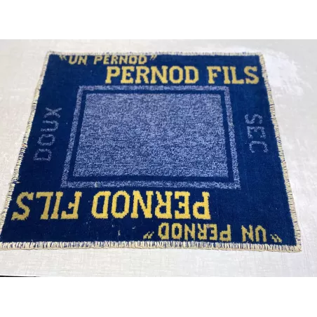 TAPIS DE CARTES UN PERNOD FILS  60CM X50CM